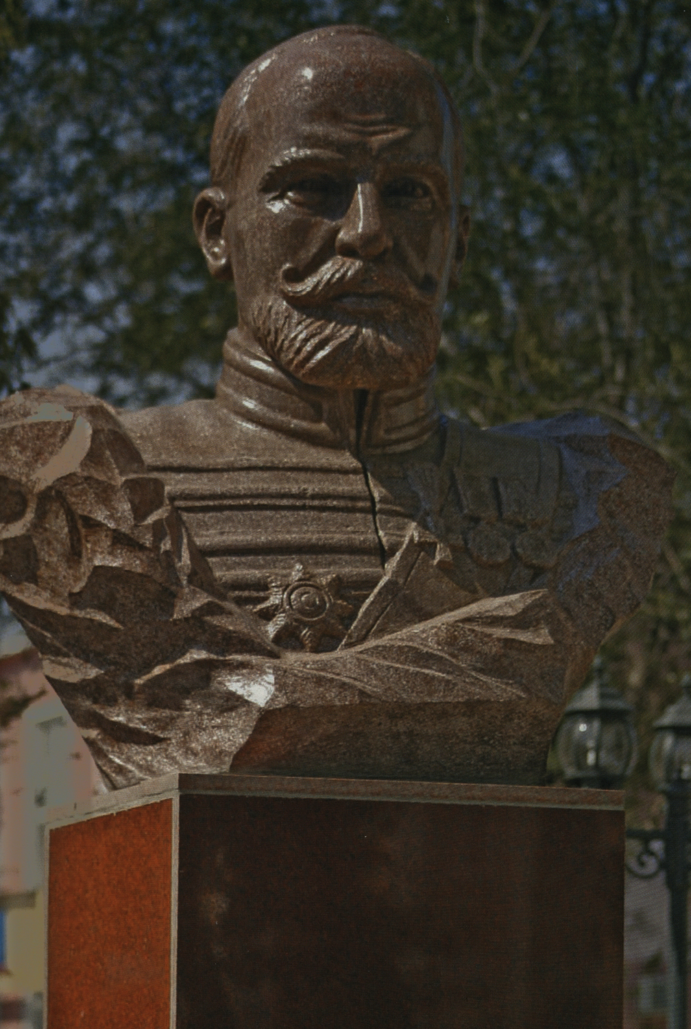 Памятник П. А. Столыпину в г. Славгороде